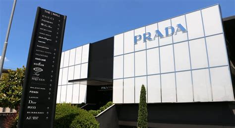 prada sibiu contact|EXCLUSIV: Fabrica Prada din Sibiu se deschide în .